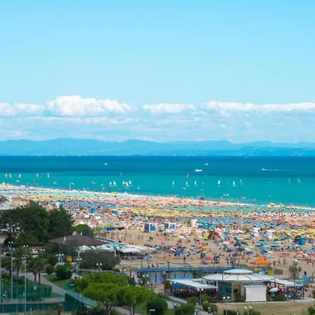 Comfy With Private Garden And Parking * Bibione